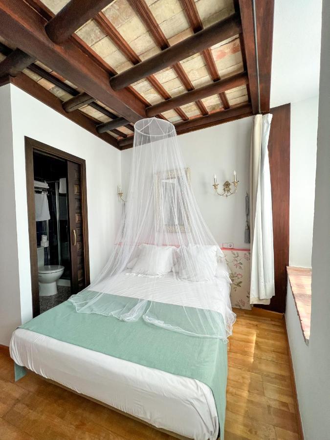 Hostal Servilia Carmona  Exterior foto